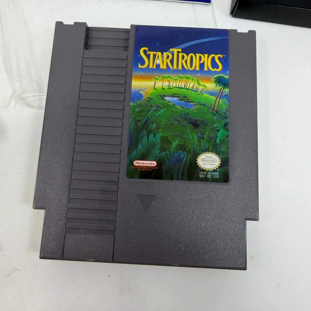 StarTropics Nintendo NES CIB Complete with Box Manual and Dust Sleeve 1990